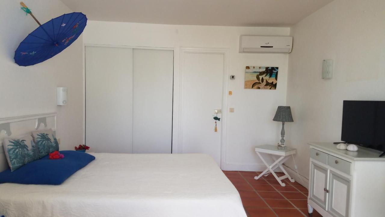Appartement Rez-De-Chaussee De Villa A 1 Minute De La Plage Saint-Francois  Bagian luar foto